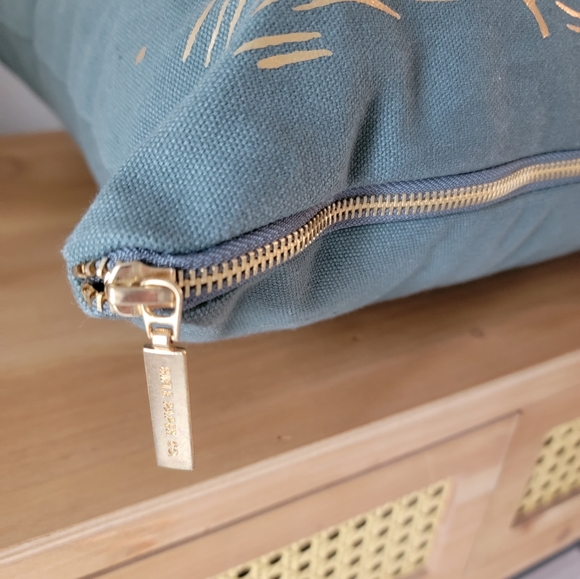 New Anchor 2 Pillows set Rifle Paper Co - Picture 8 of 9